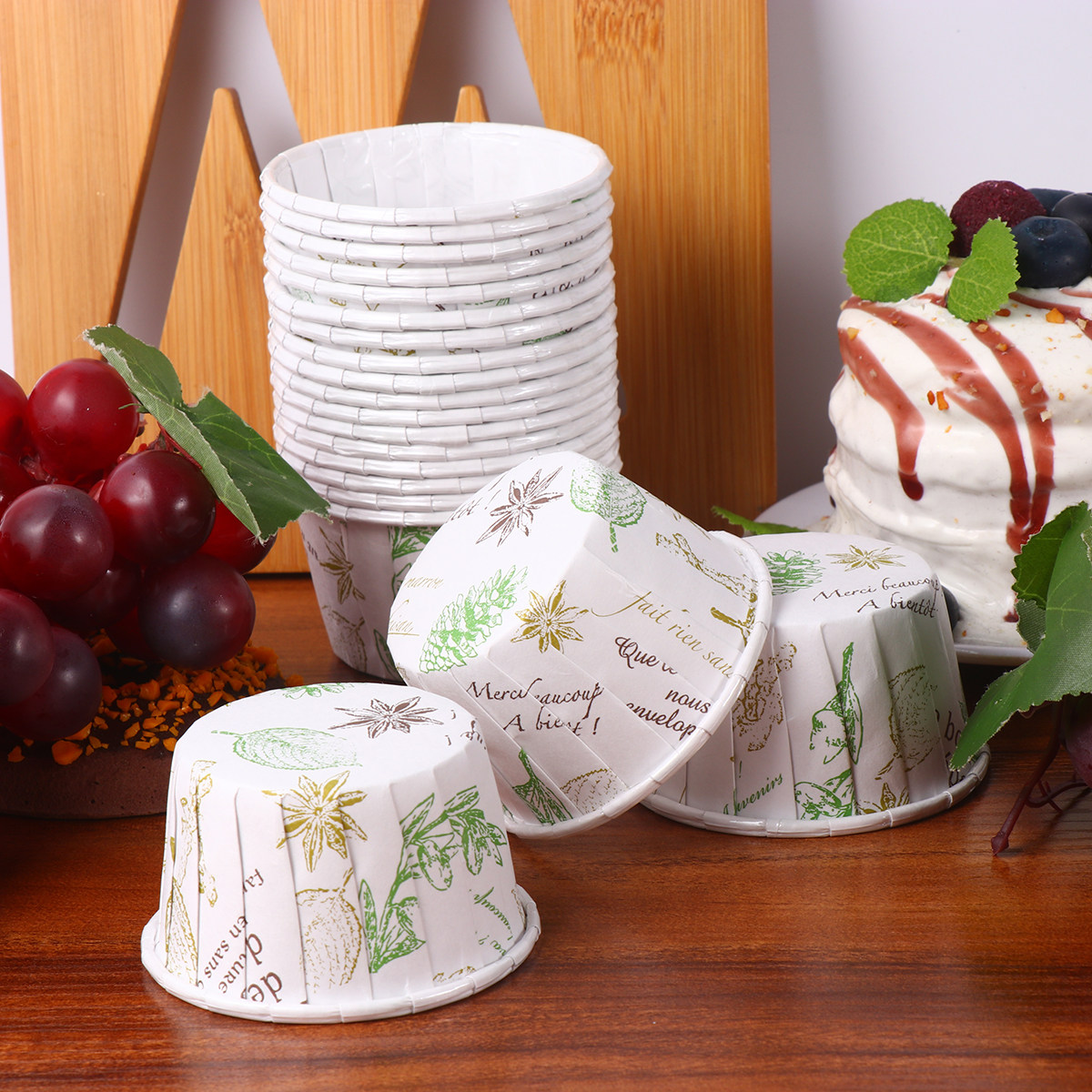 50Pcs Disposable Muffin Boxes  - Plastic Cup 50Pcs のレビューと価格