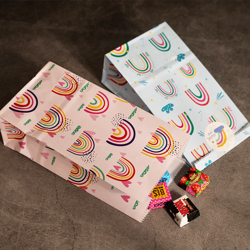 Small Paper Bags Rainbow Print - Event Party Box のレビューと価格