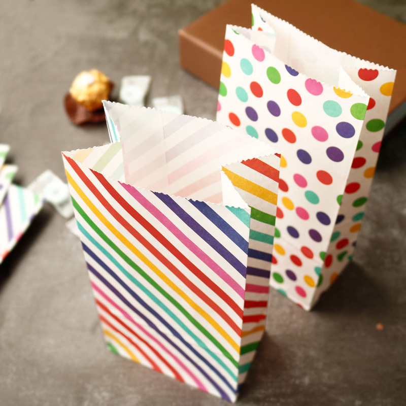 Small Paper Bags Rainbow Print - Event Party Box のレビューと価格